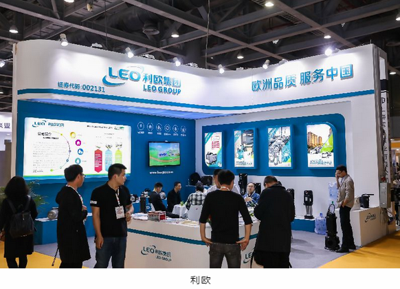 感恩有你,期待明年再聚!- 感恩有你,期待明年再聚!-